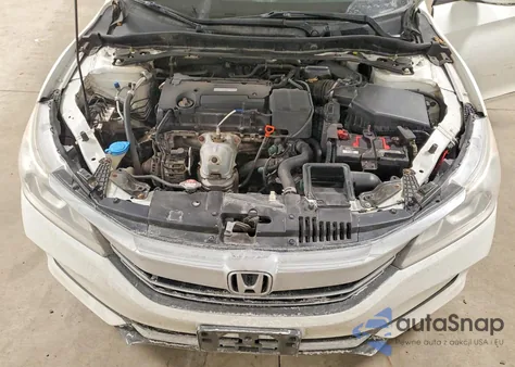 2017 Honda Accord Sport Special Edition z USA, uszkodzony, nr VIN 1HGCR2F14HA030639